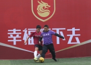 关于超级联赛开幕战：红队迎战黄队，悬念重重的信息