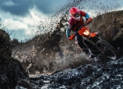 巴塞罗那不断突破！，Ming连续三场比赛得分超过锐不可当上演精彩一战