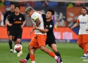 关于山东鲁能坚守主场面对重庆信和，冲击胜利的信息