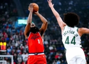 哈登在雄鹿比赛中势不可挡，败北引发热议！的简单介绍